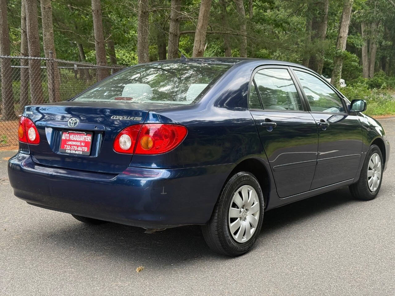 Used 2004 Toyota Corolla LE FWD image 5