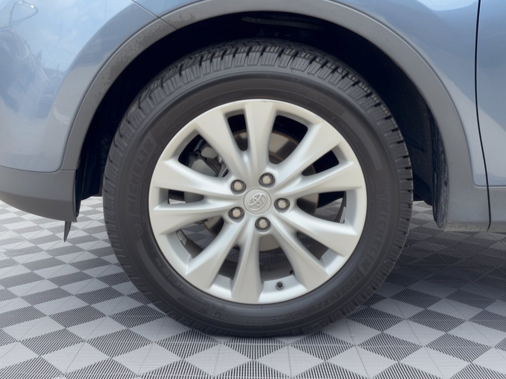 Used 2014 Toyota RAV4 Limited AWD/4WD image 13