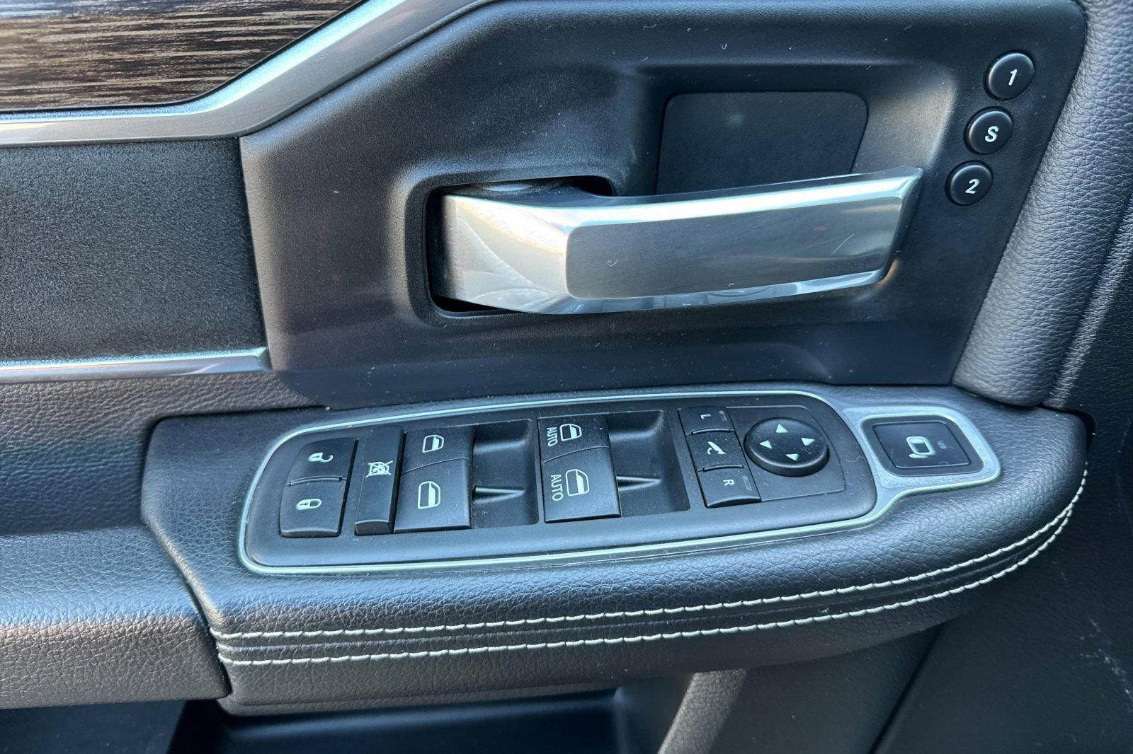 Used 2021 RAM 3500 Laramie image 12