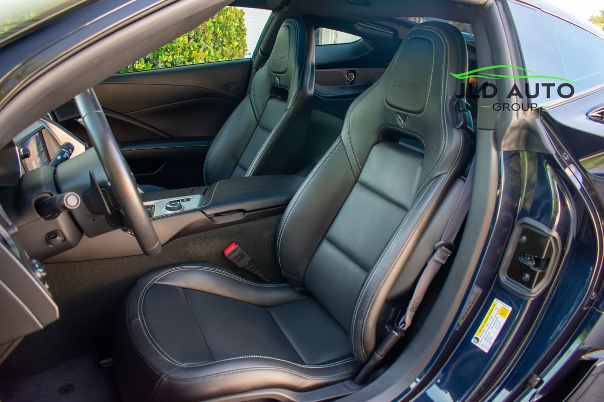 Used 2016 Chevrolet Corvette Z06 w/ Z07 Performance Package RWD image 8