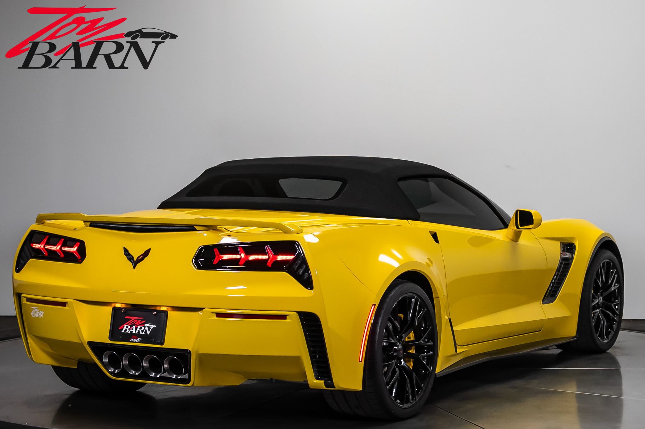 Used 2016 Chevrolet Corvette Z06 w/ 3LZ Preferred Equipment Group RWD image 13