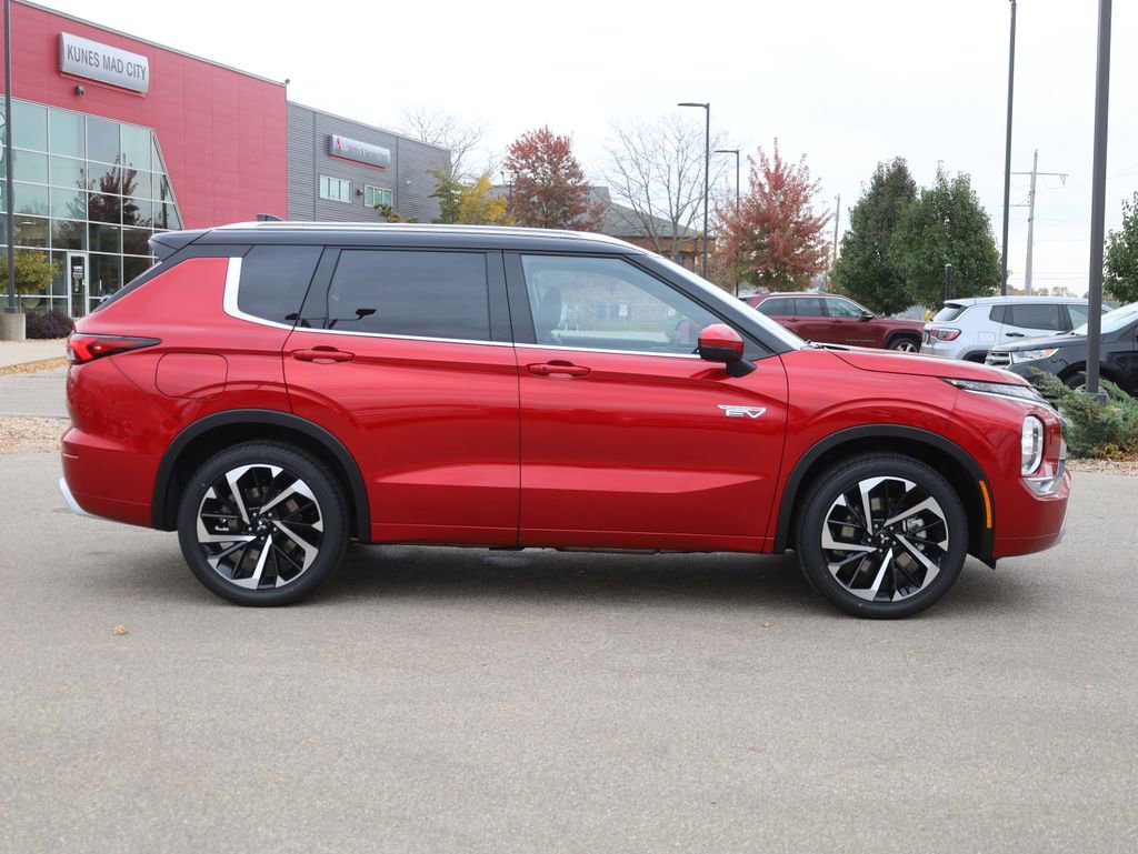 New 2025 Mitsubishi Outlander SEL image 10