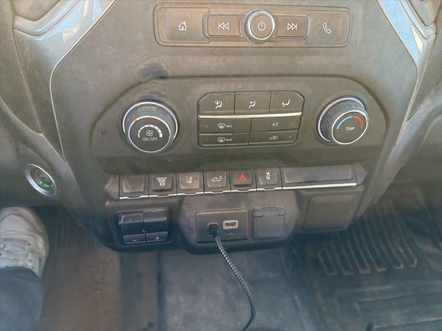 Used 2024 Chevrolet Silverado 3500 W/T image 24