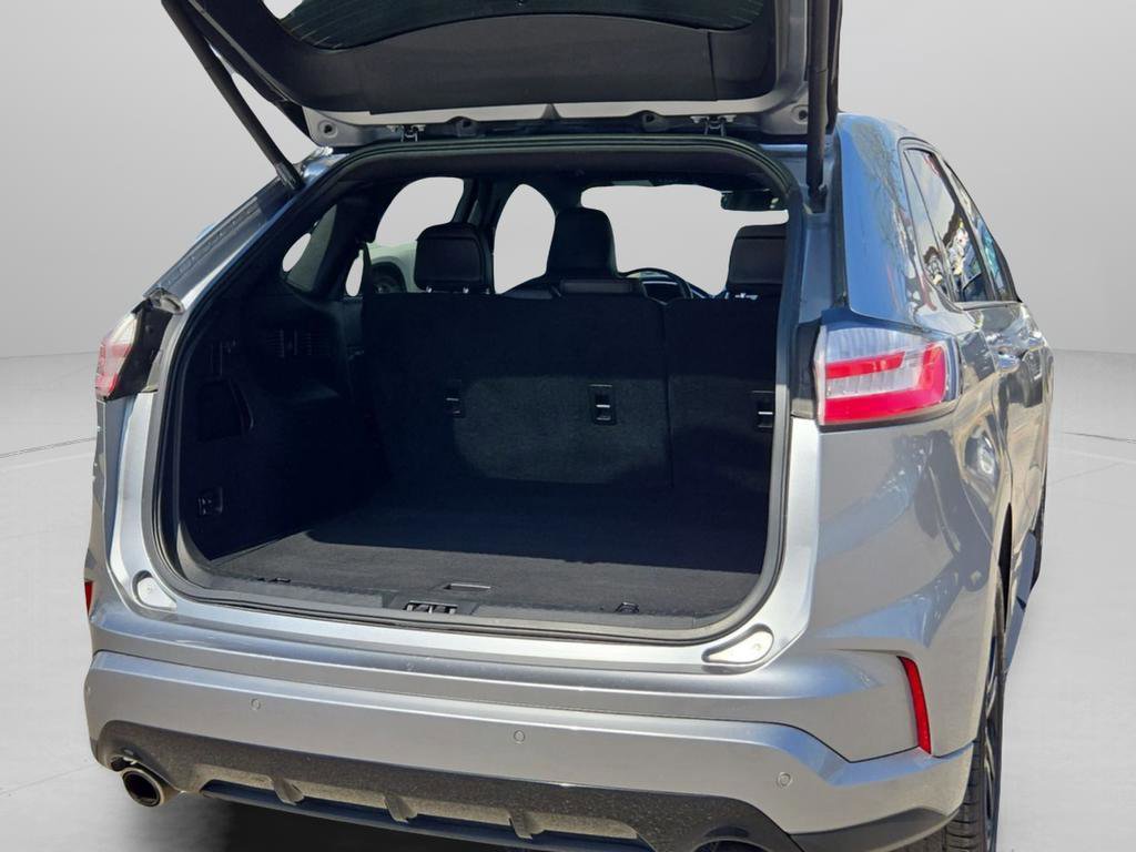 Used 2021 Ford Edge ST-Line image 25