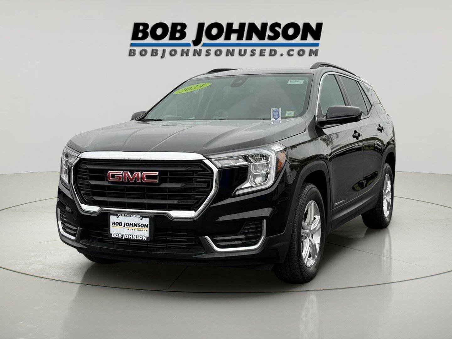 Used 2024 GMC Terrain SLE w/ Driver Convenience Package AWD/4WD image 4