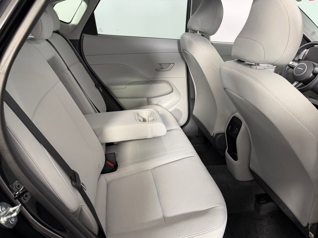 Used 2025 Hyundai Kona SEL image 28
