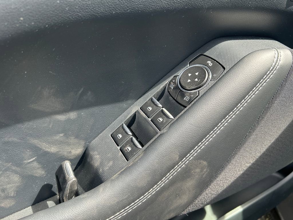 Used 2021 Ford Mustang Mach-E Select image 18