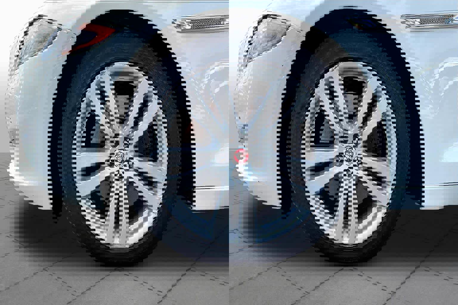 Used 2017 Jaguar XJ L Portfolio image 11