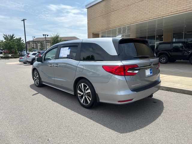 Certified 2024 Honda Odyssey Touring image 2
