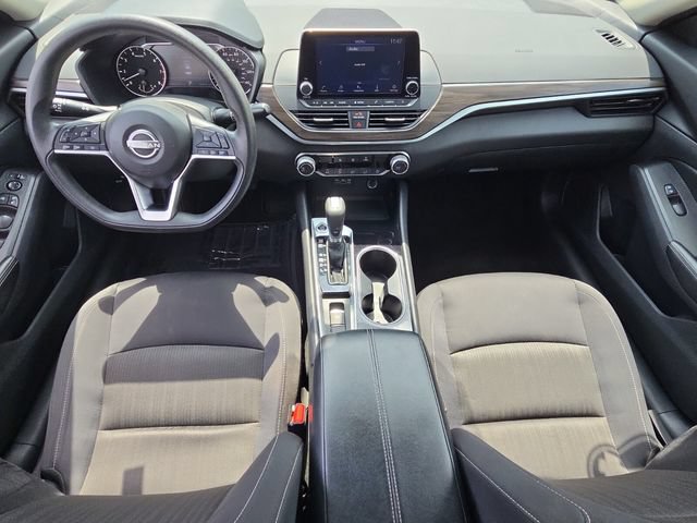 Used 2024 Nissan Altima 2.5 SV AWD/4WD image 13