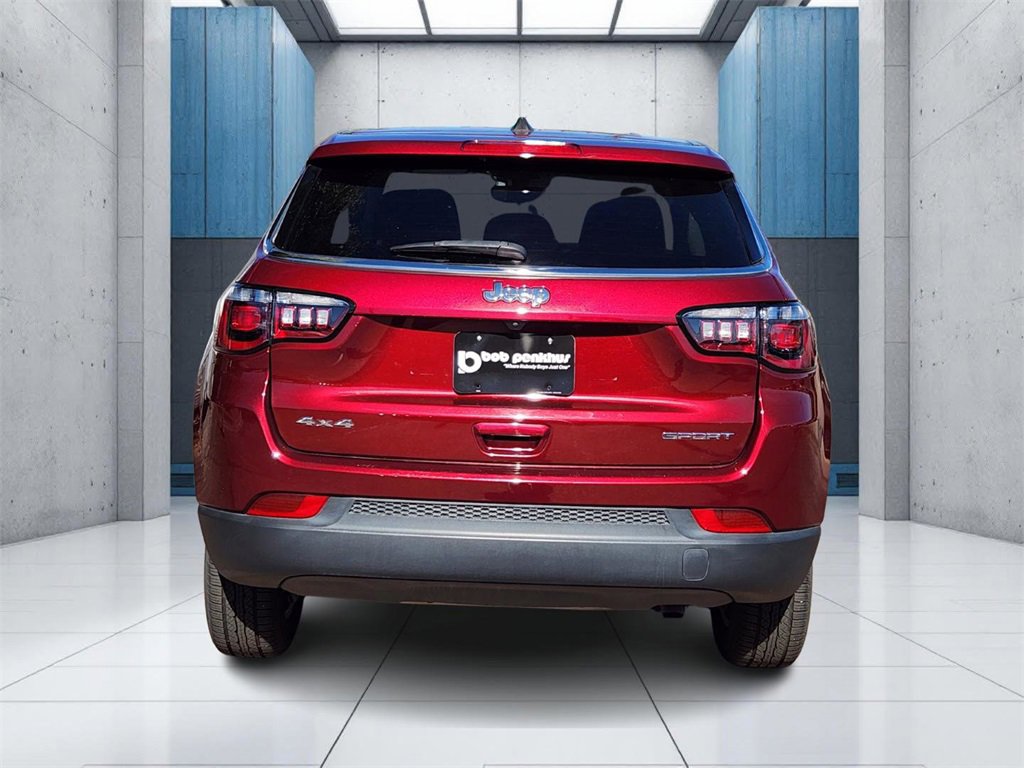 Used 2022 Jeep Compass Sport image 4