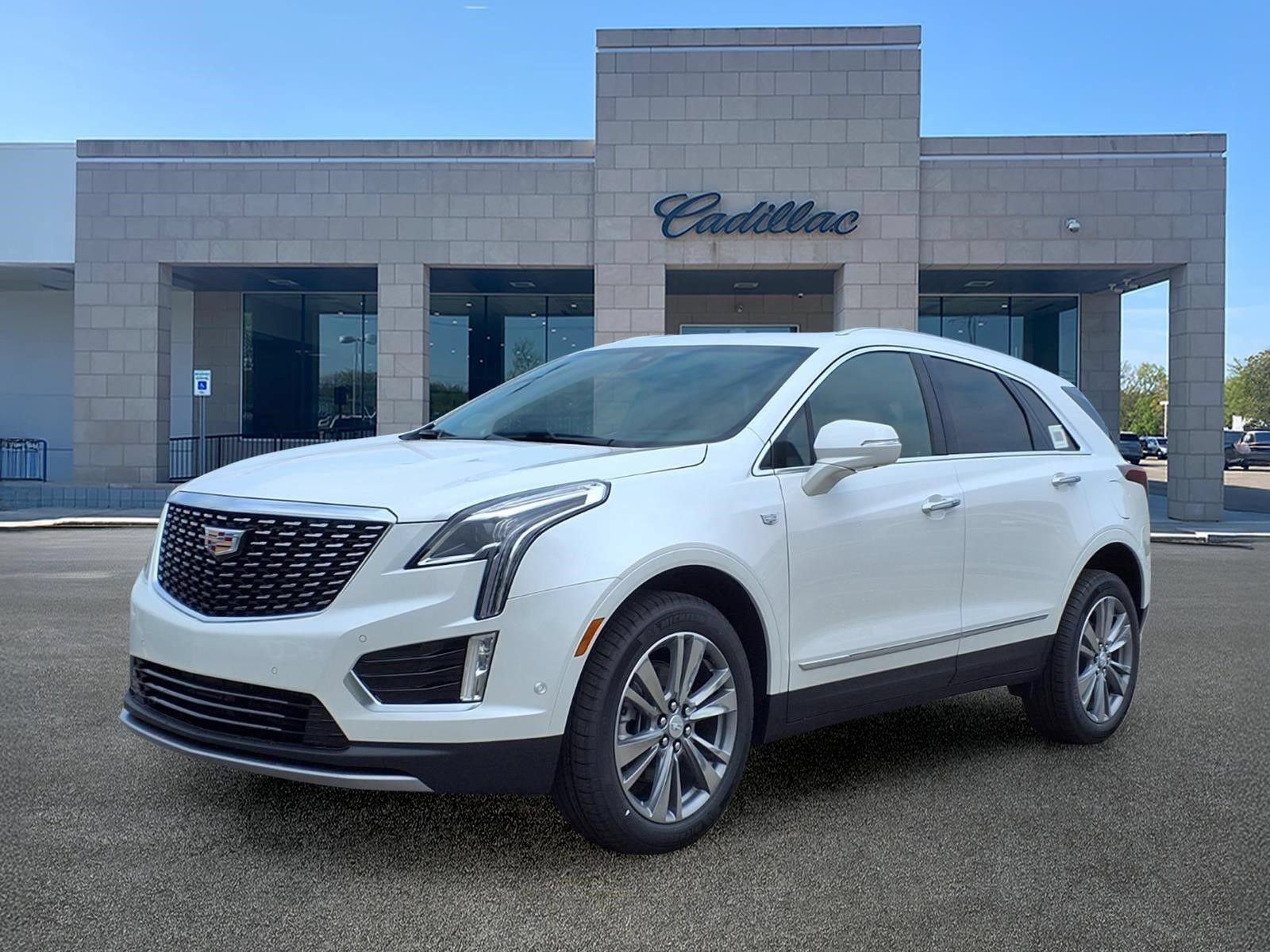 New 2026 Cadillac XT5 Premium Luxury w/ LPO, Floor Liner Package