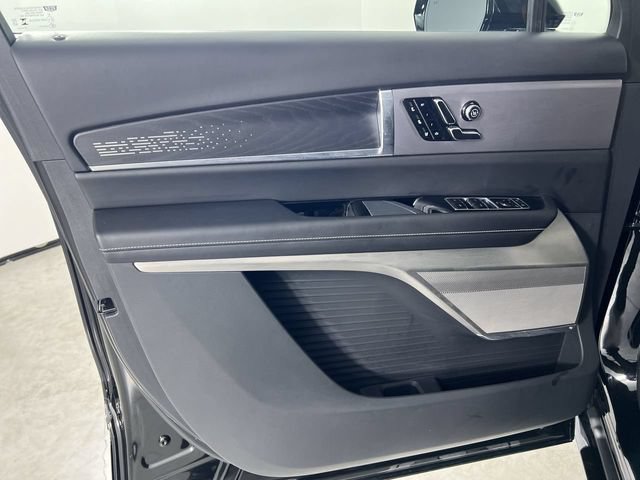 Certified 2026 Cadillac Vistiq Platinum w/ LPO, Floor Liner Package AWD/4WD image 22