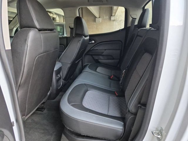 Used 2015 Chevrolet Colorado Z71 AWD/4WD image 10