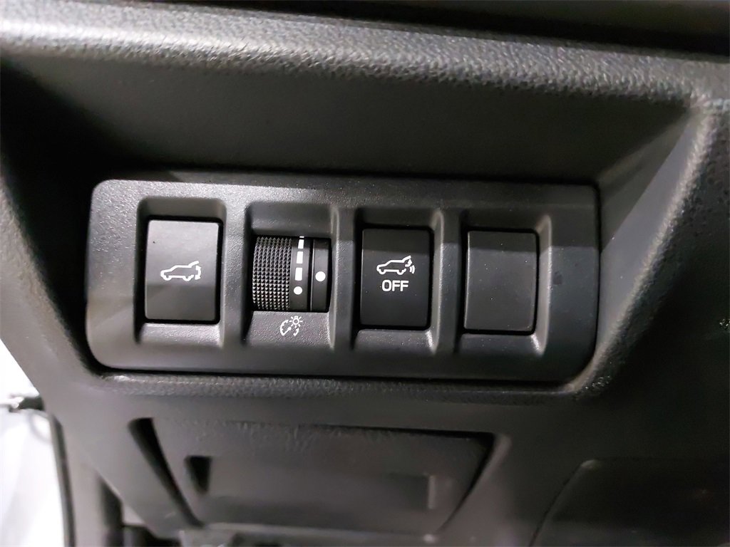 Used 2023 Subaru Outback Limited image 26