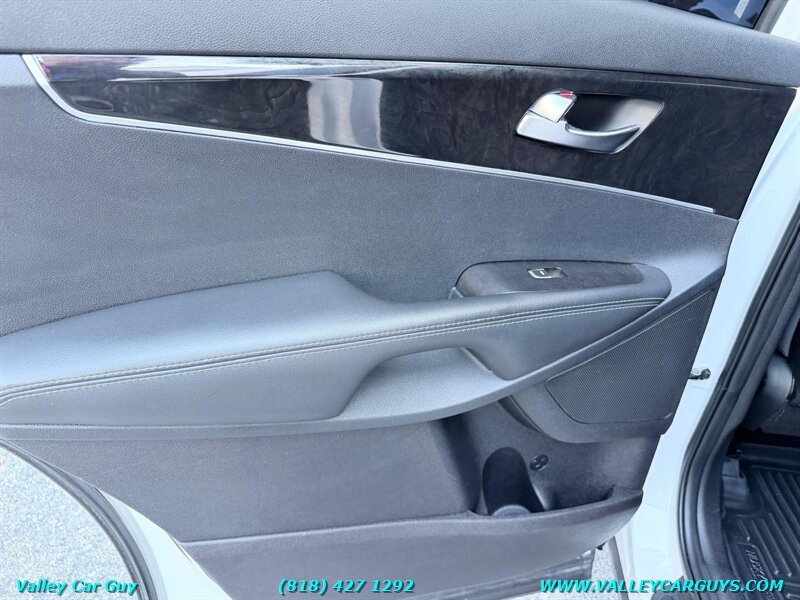 Used 2016 Kia Sorento FWD image 22