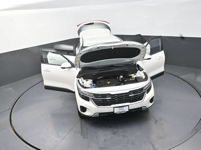 Used 2024 Kia Seltos LX AWD/4WD image 30