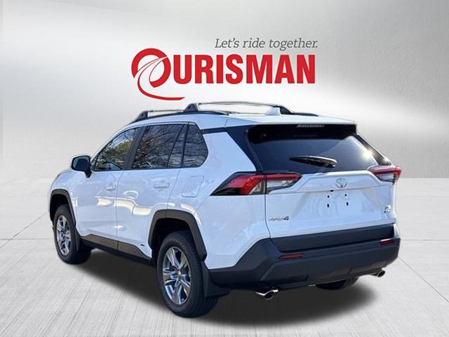 Used 2025 Toyota RAV4 XLE image 4