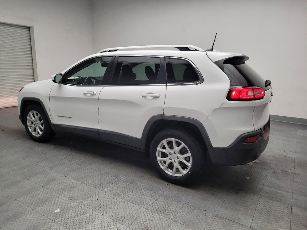Used 2018 Jeep Cherokee Latitude image 3