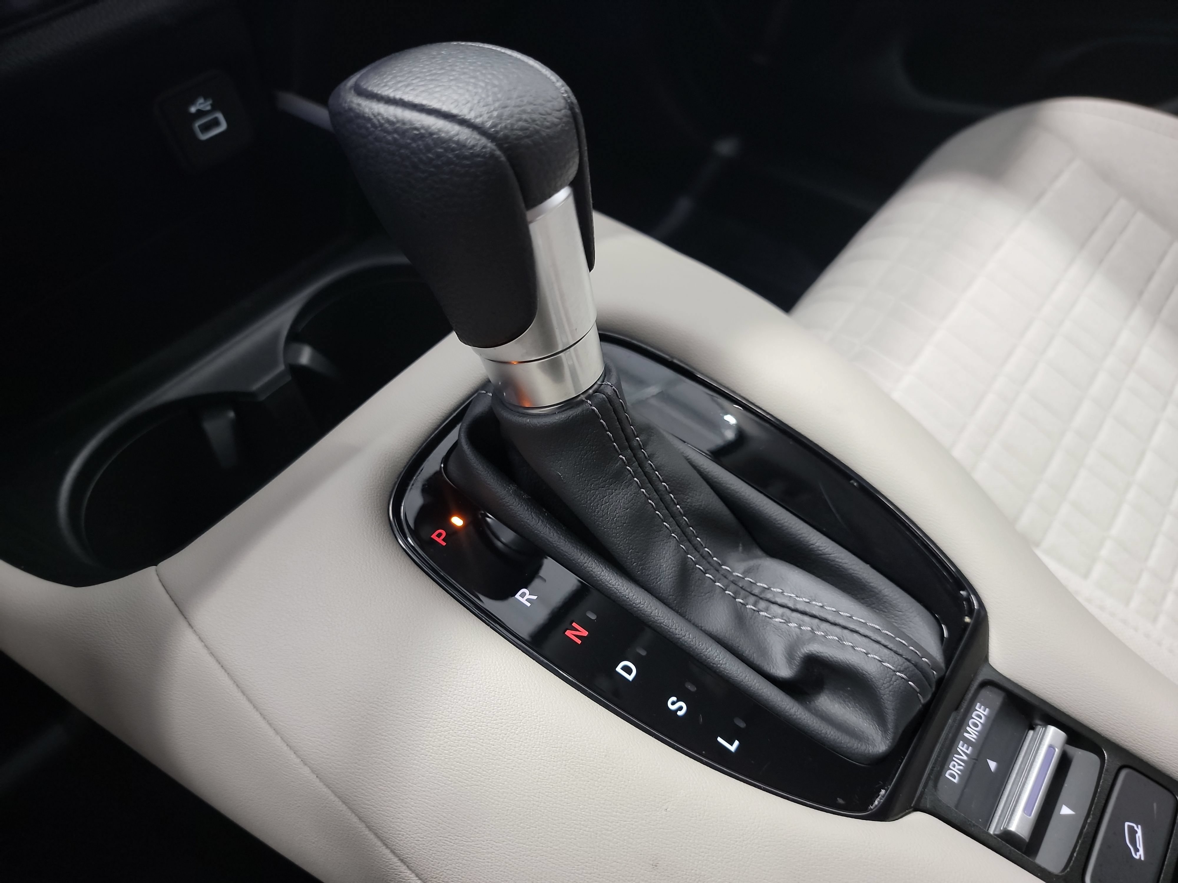 Used 2024 Honda HR-V LX image 26