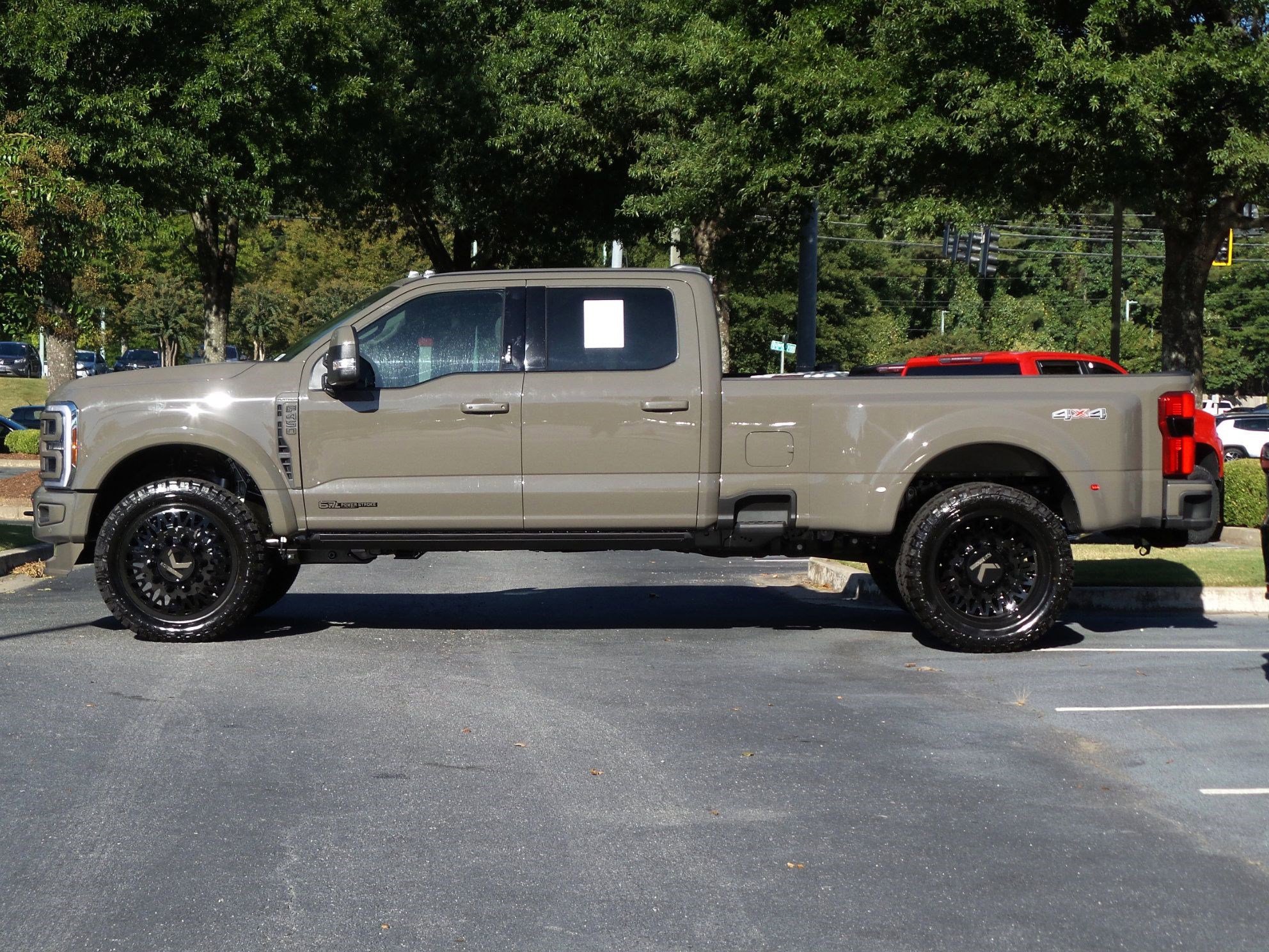 Used 2026 Ford F450 Platinum w/ Platinum Plus Package image 5