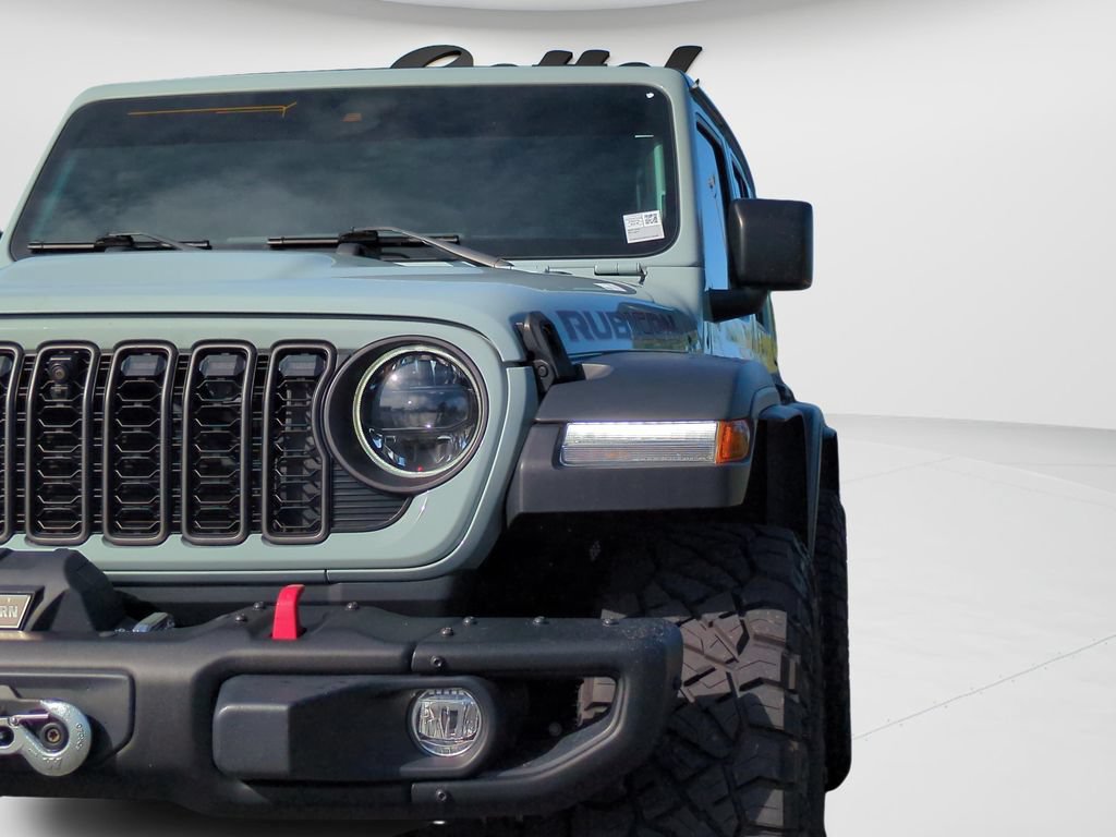 Used 2024 Jeep Wrangler Unlimited Rubicon w/ XTREMEE 35" Tire Package AWD/4WD image 26