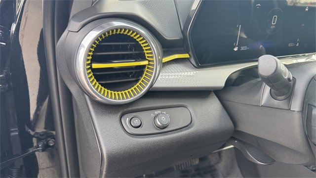 Used 2021 Chevrolet Equinox Premier image 20