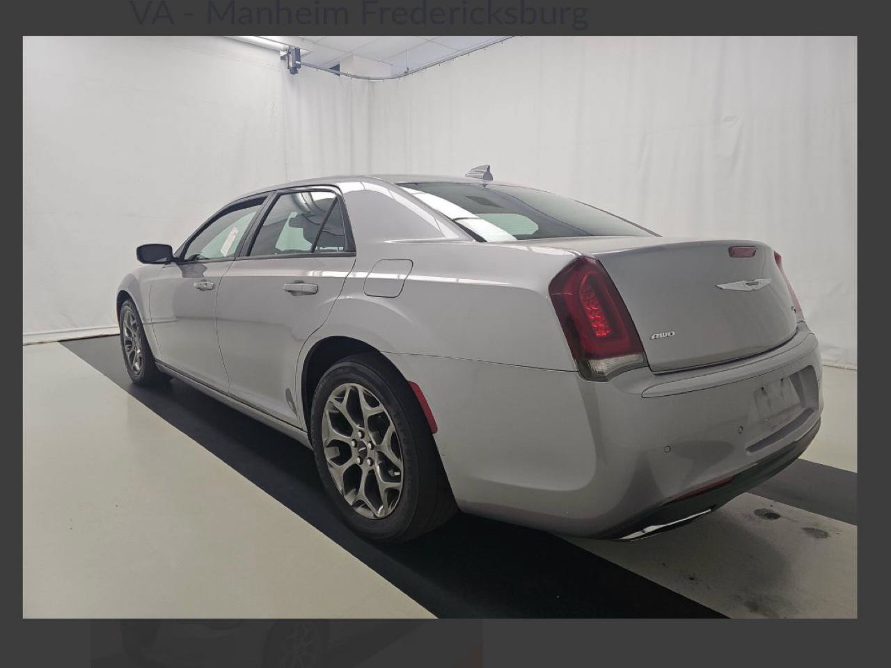 Used 2017 Chrysler 300 S w/ 300S Premium Group AWD/4WD image 3