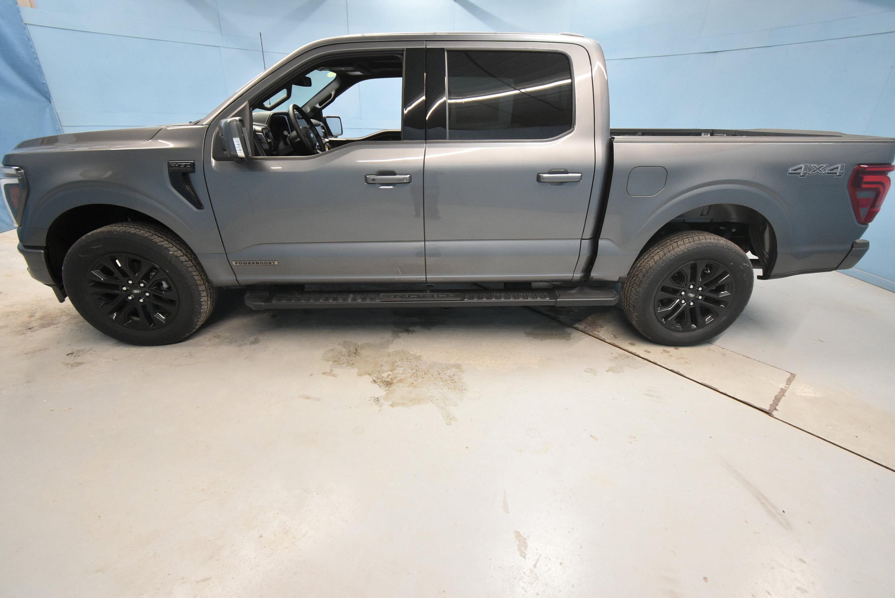 New 2025 Ford F150 Lariat w/ Equipment Group 502A High image 34