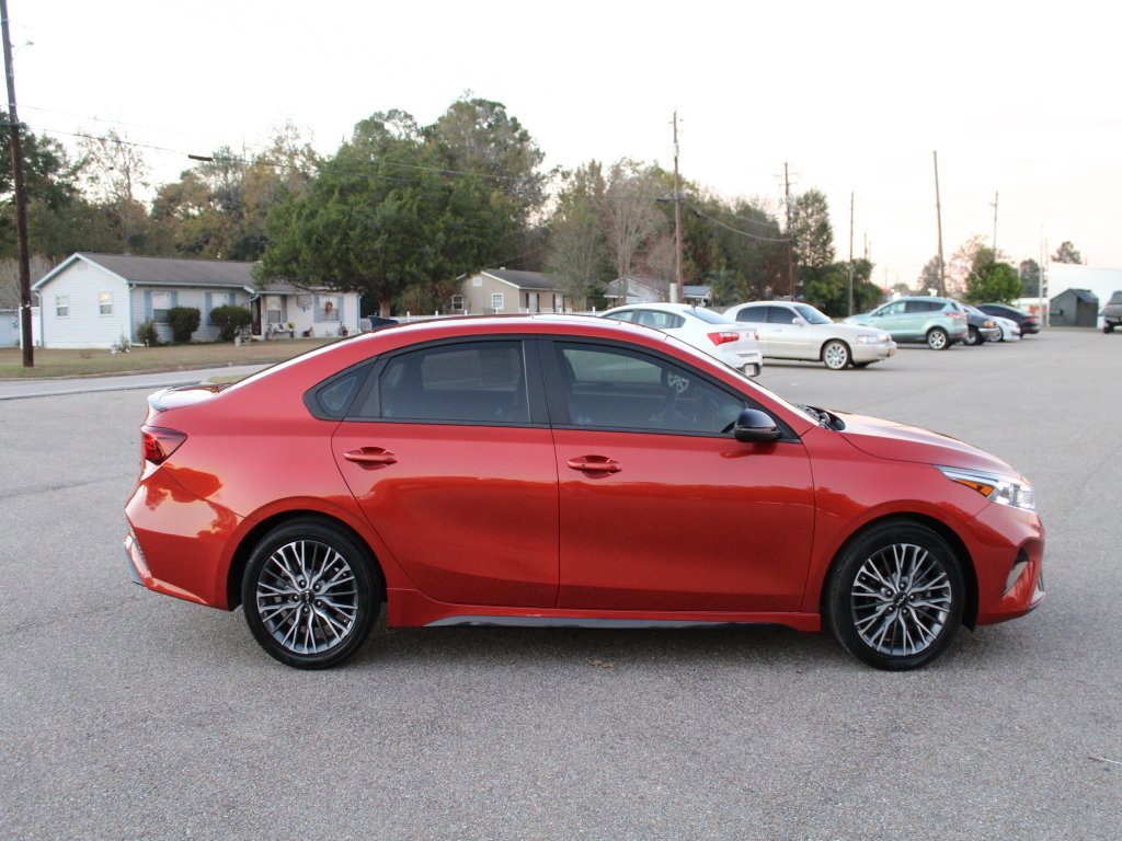 Used 2022 Kia Forte GT-Line w/ GT-Line Premium Package image 9