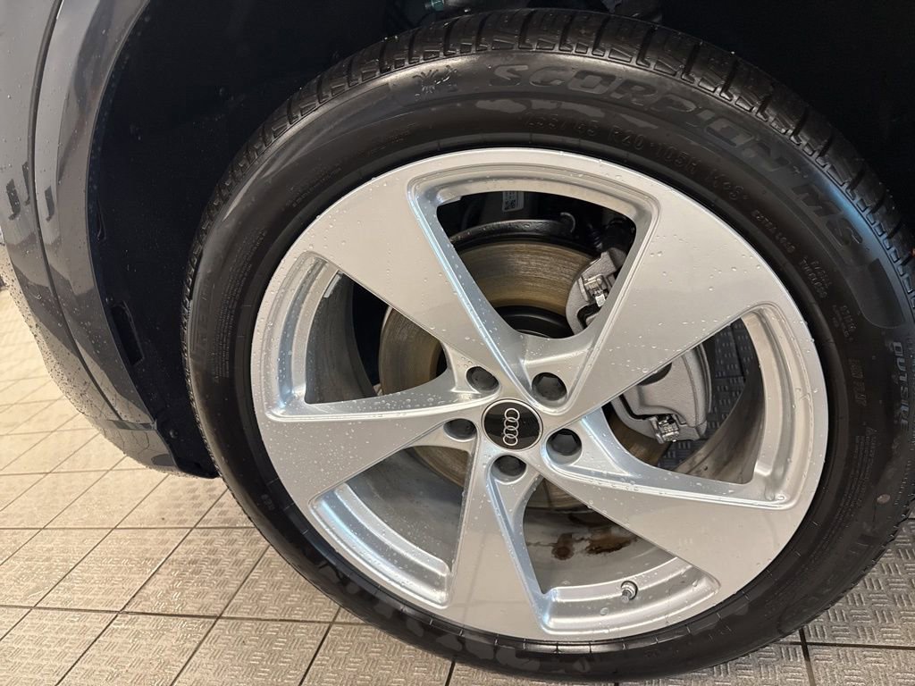 New 2025 Audi Q5 Premium Plus image 12