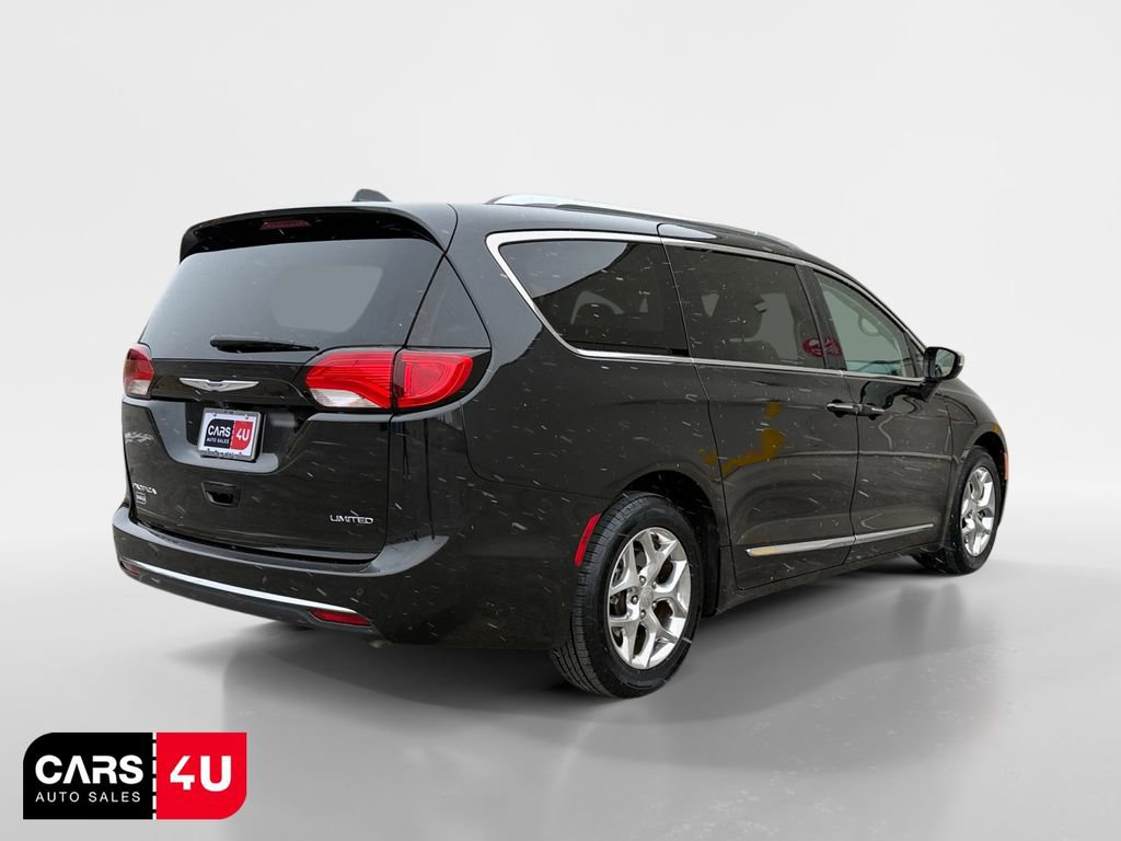 Used 2020 Chrysler Pacifica Limited image 7