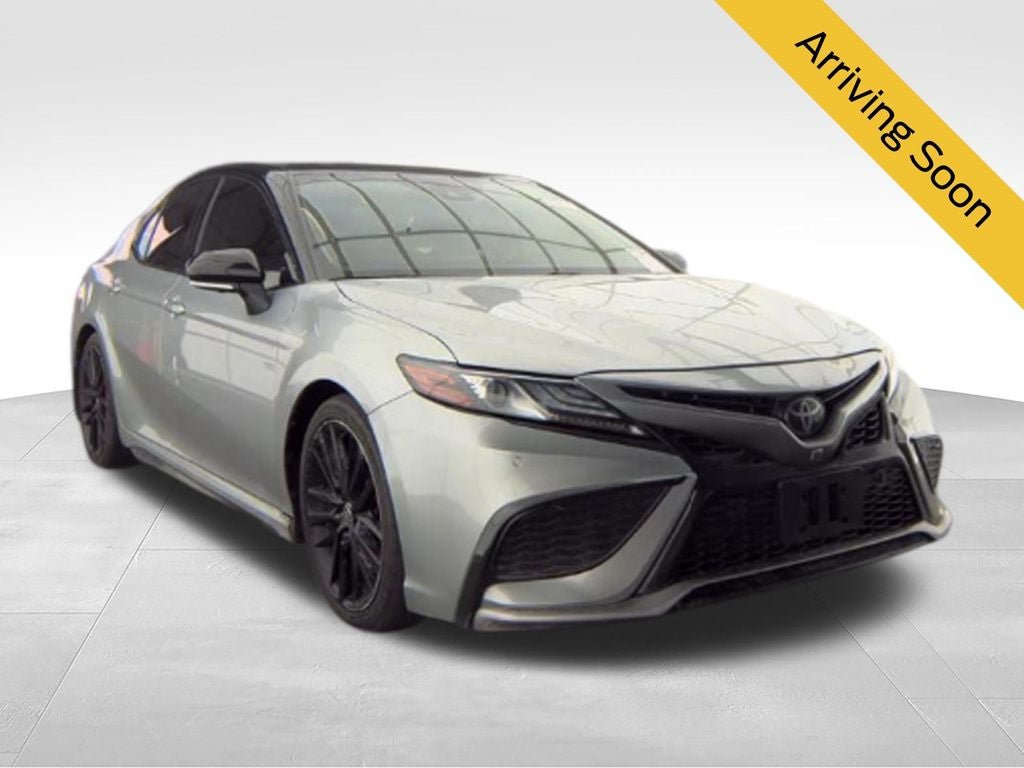 Used 2022 Toyota Camry XSE w/ Navigation Package FWD image 1