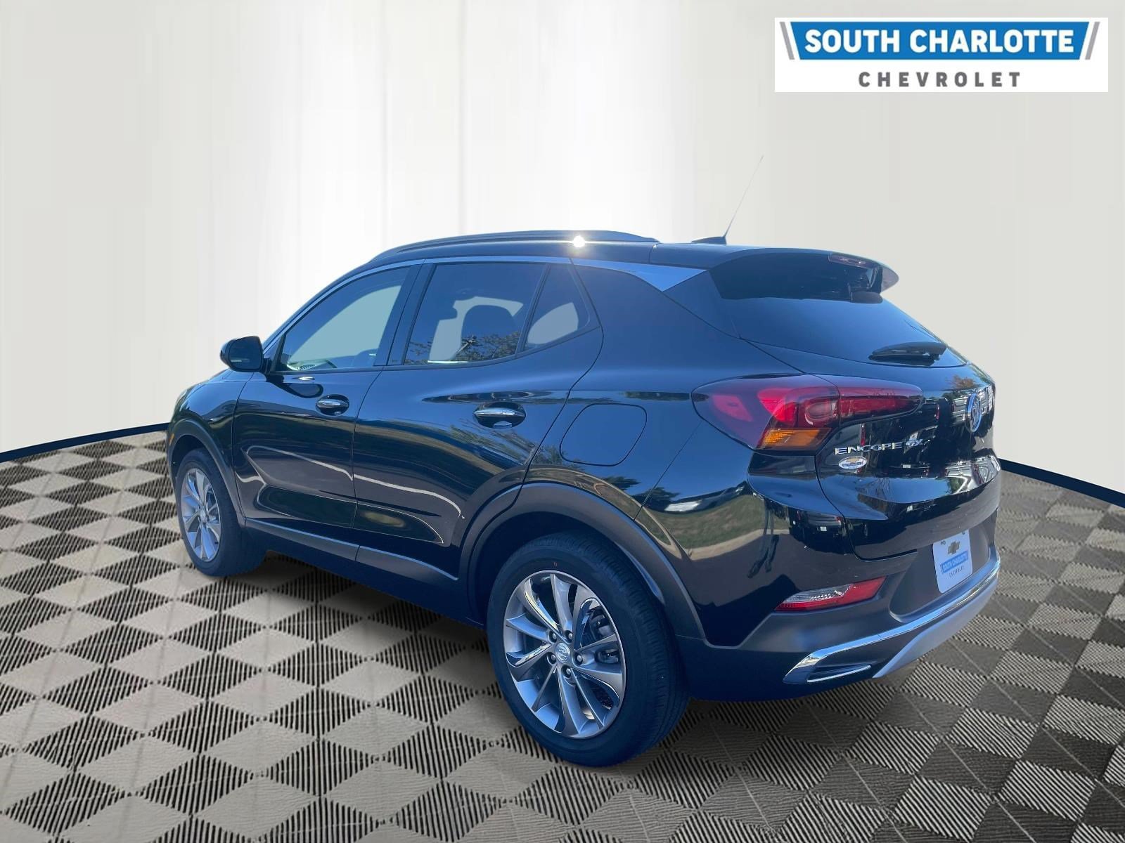 Used 2023 Buick Encore GX Essence w/ Experience Buick Package FWD image 6