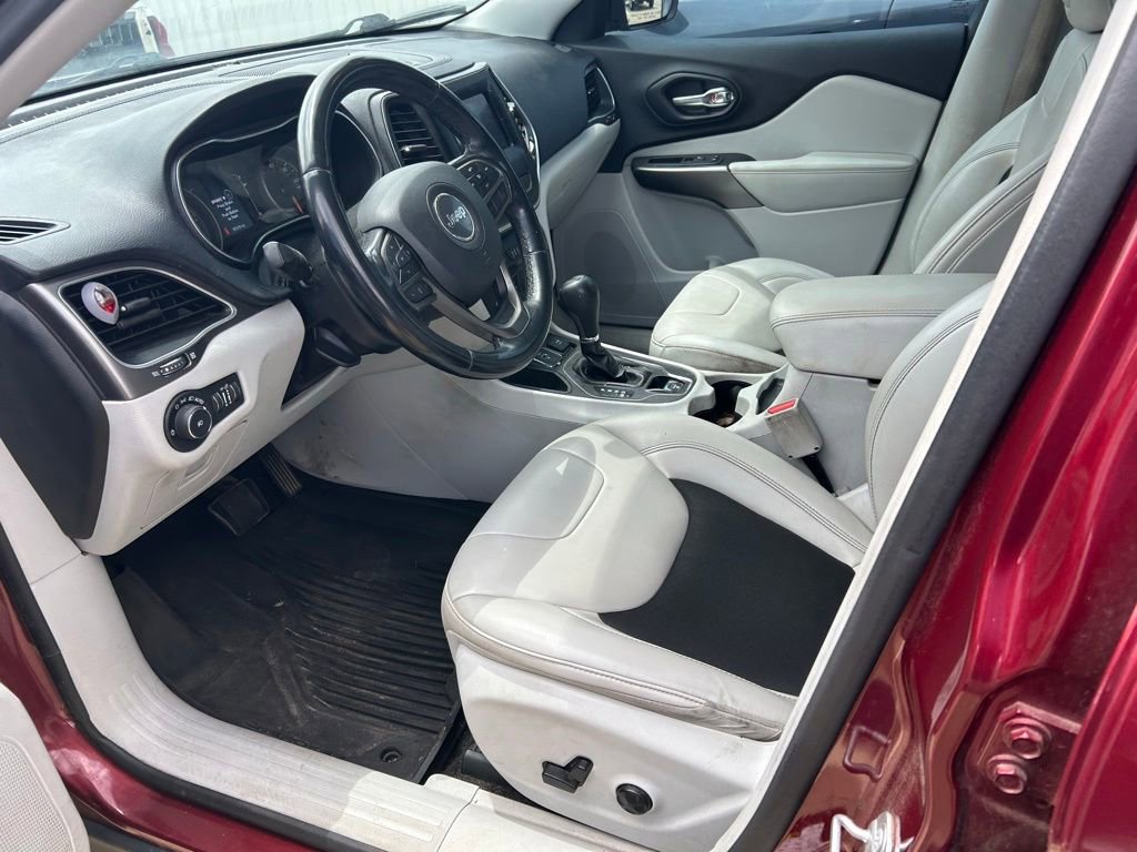 Used 2020 Jeep Cherokee Latitude Plus FWD image 10