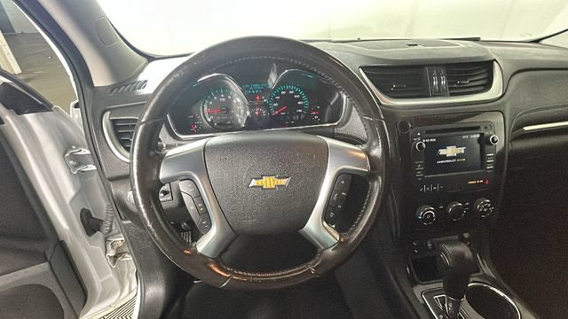 Used 2017 Chevrolet Traverse LT w/ Style and Technology Package AWD/4WD image 14