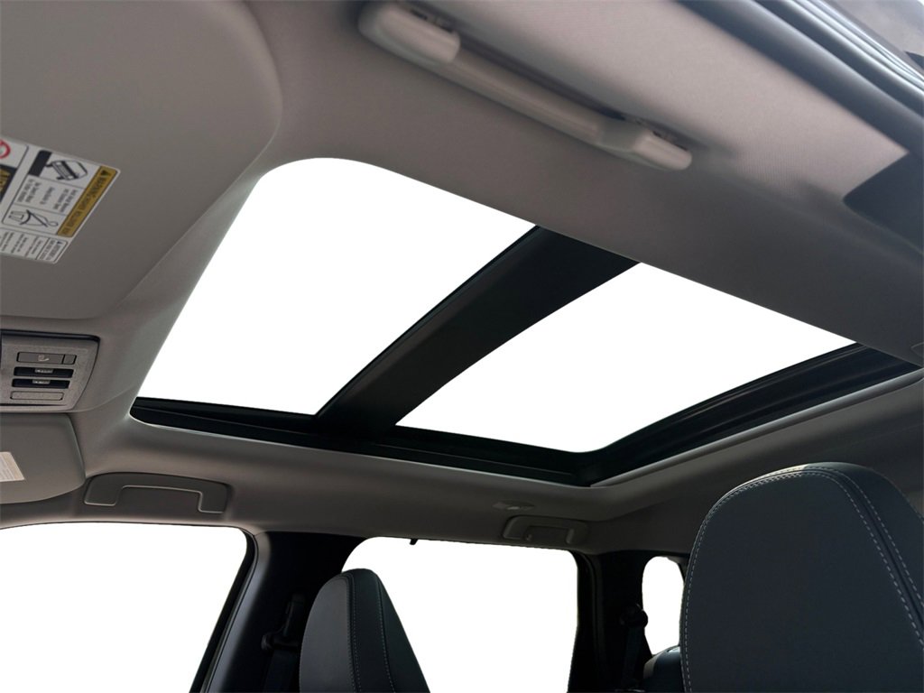 New 2025 Mitsubishi Outlander SEL image 5