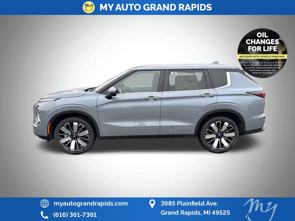 Used 2026 Mitsubishi Outlander SE AWD/4WD image 4