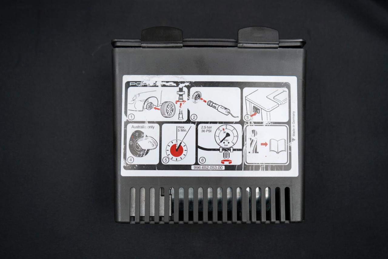 Used 2005 Porsche 911 Carrera image 78