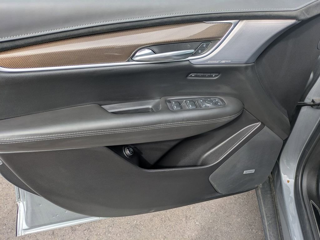 Used 2024 Cadillac XT5 Premium Luxury w/ Platinum Package image 10