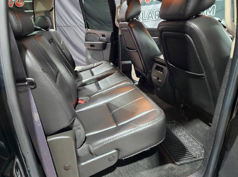 Used 2011 Chevrolet Silverado 3500 LTZ w/ Snow Plow Prep Package AWD/4WD image 11