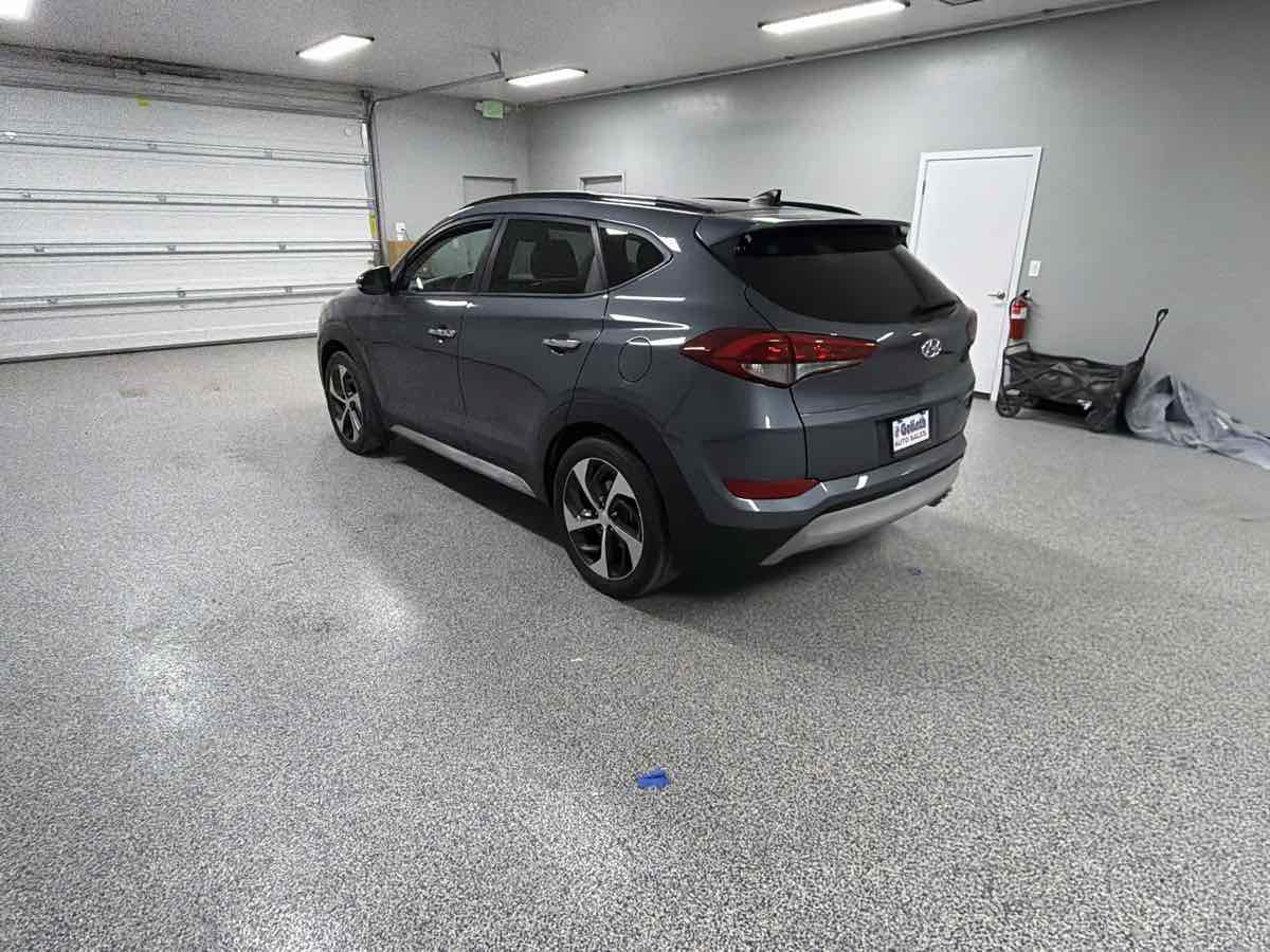 Used 2017 Hyundai Tucson Limited w/ Limited Ultimate Package 03 FWD image 5