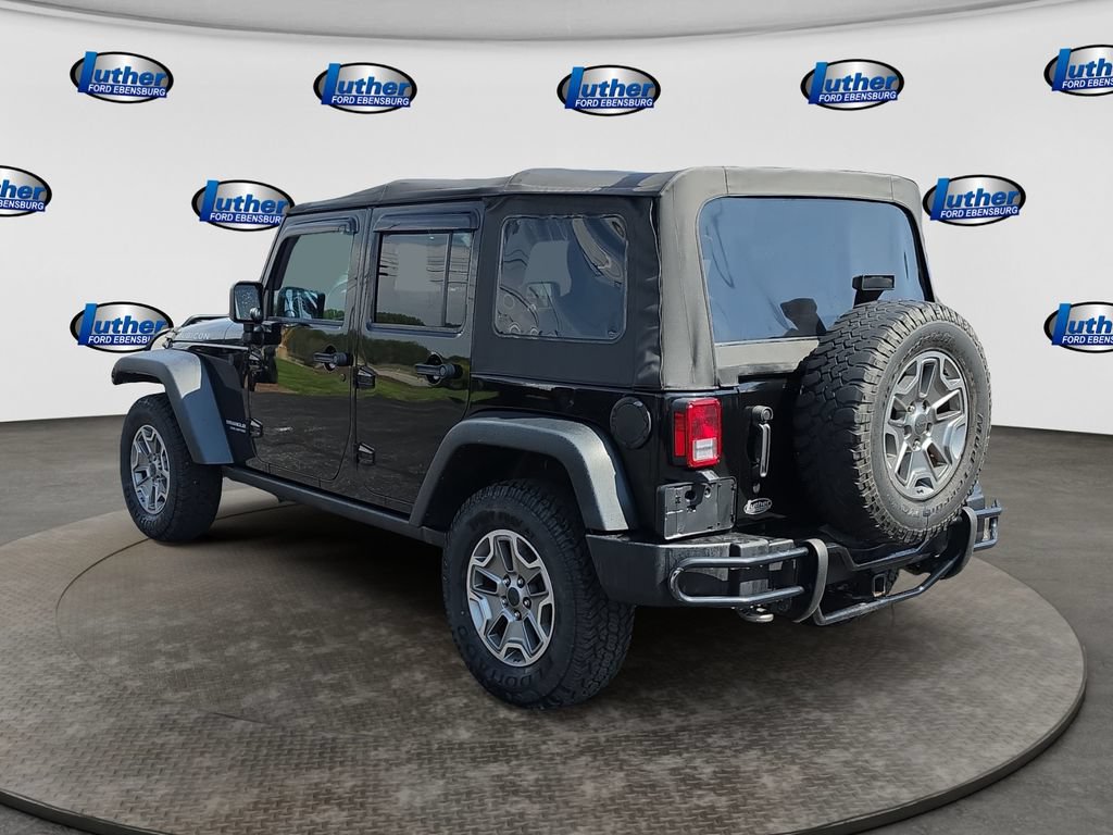 Used 2016 Jeep Wrangler Unlimited Rubicon w/ Connectivity Group AWD/4WD image 3