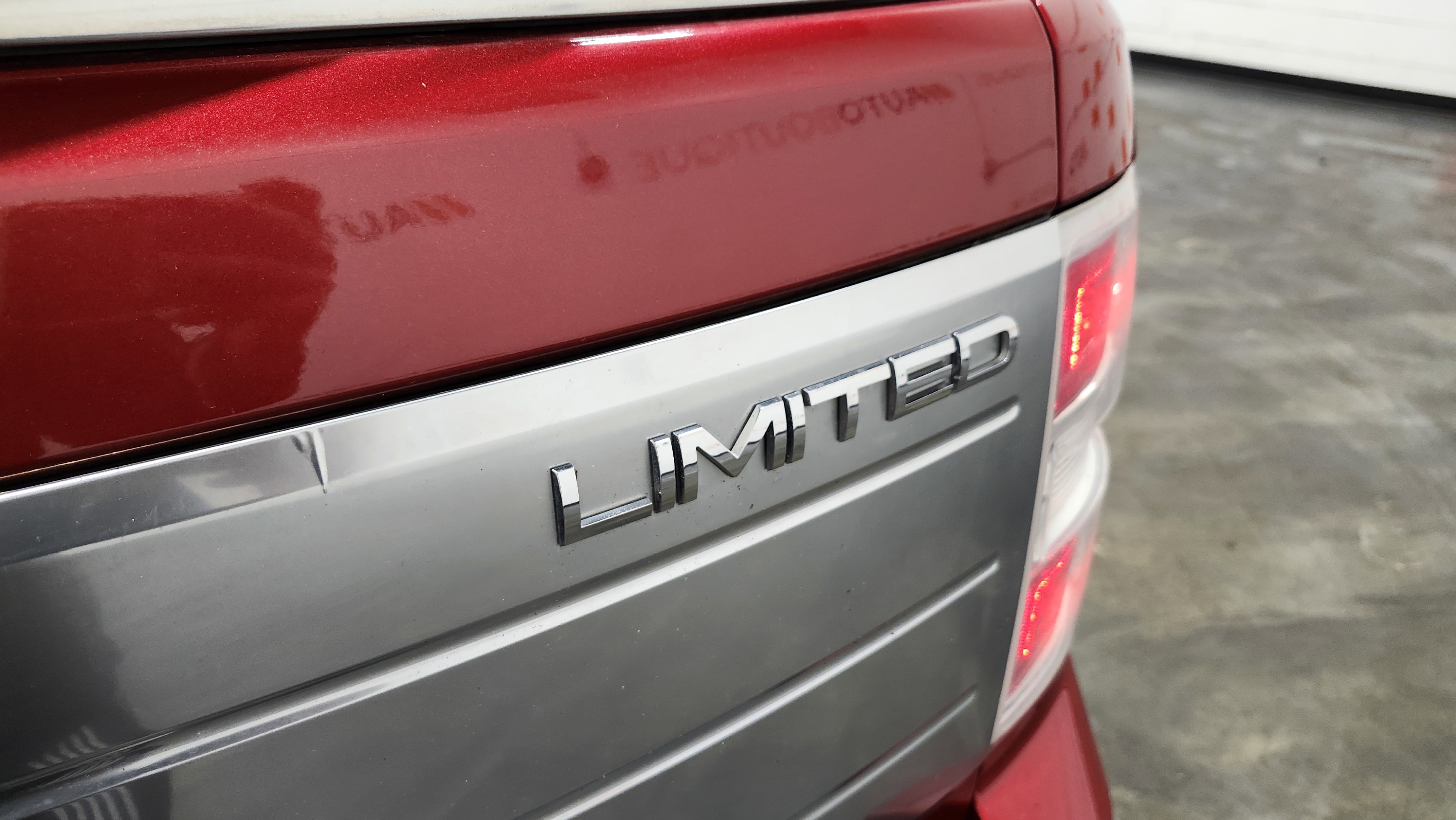 Used 2011 Ford Flex Limited image 23