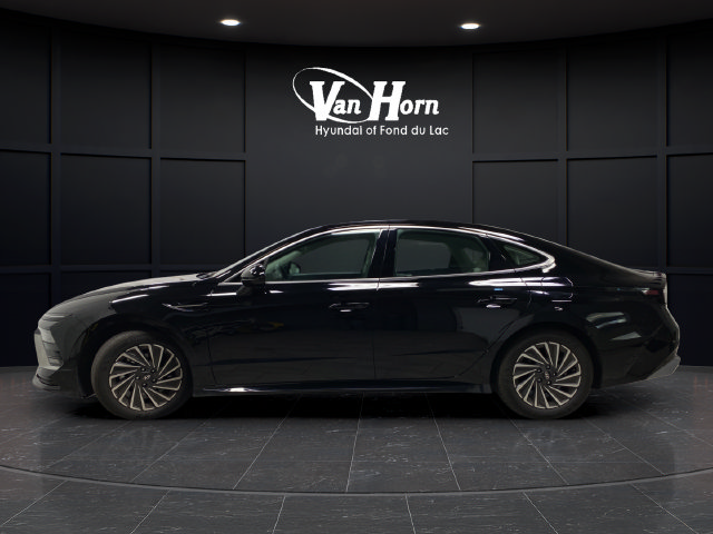 Certified 2025 Hyundai Sonata SEL FWD image 4
