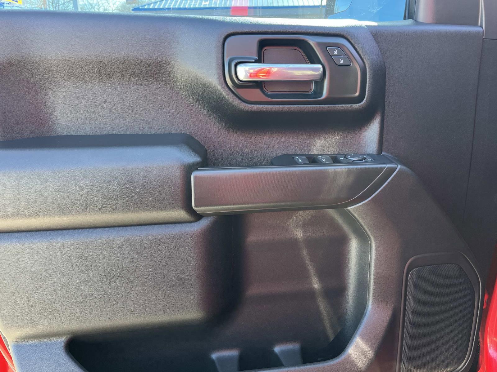 Used 2023 Chevrolet Silverado 1500 Custom image 25