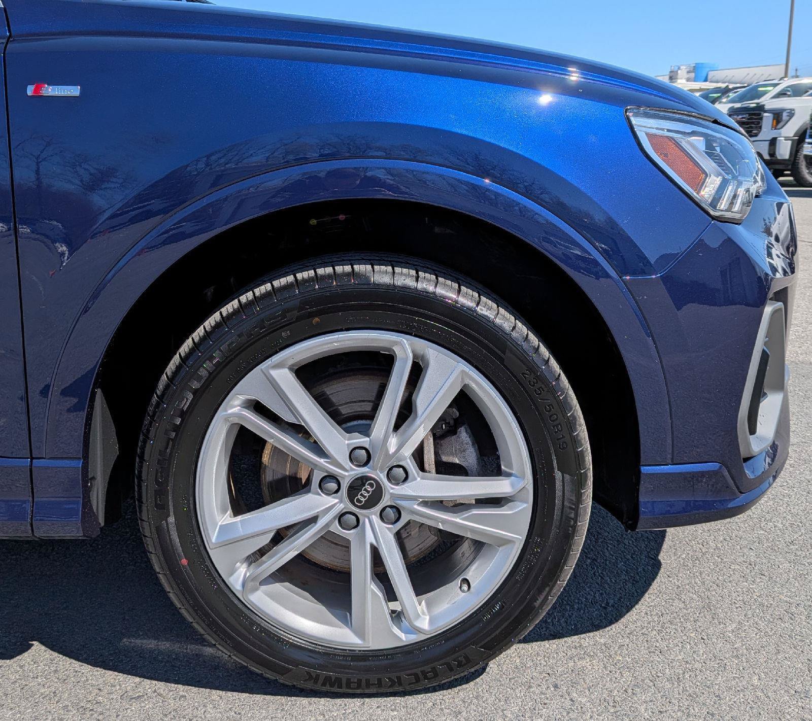Used 2023 Audi Q3 2.0T Premium Plus AWD/4WD image 3