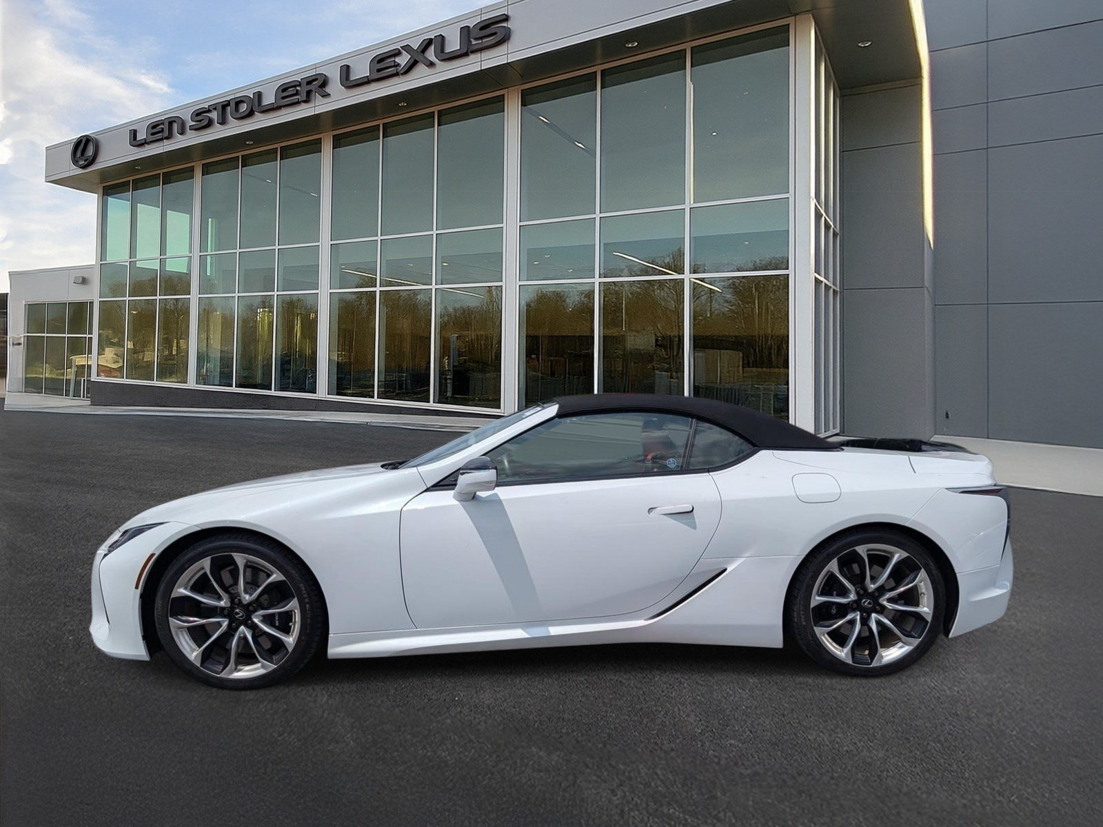 Certified 2021 Lexus LC 500 Convertible w/ Touring Package RWD image 9
