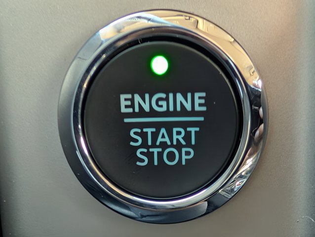 Used 2024 Ford Expedition XLT image 26