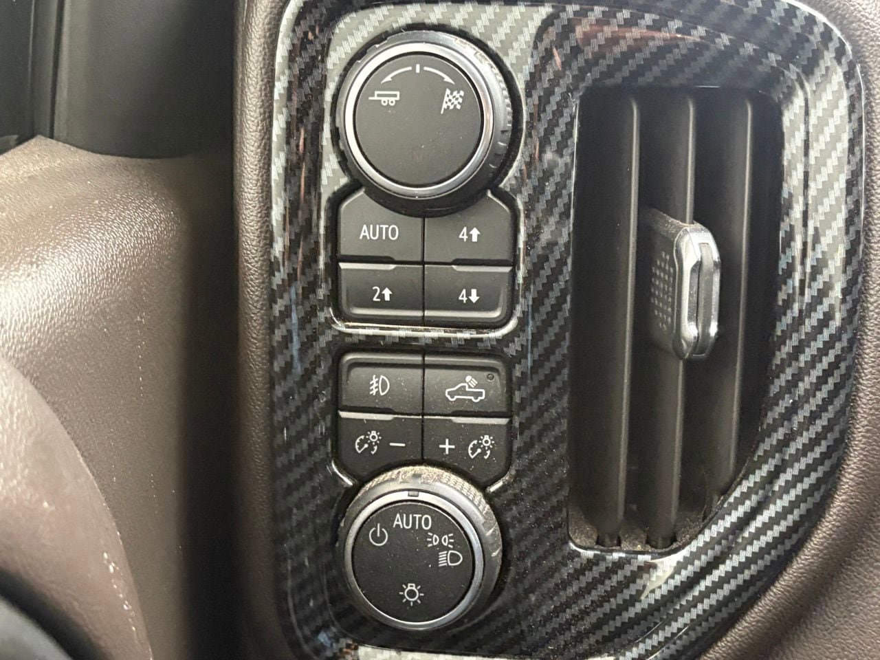 Used 2019 Chevrolet Silverado 1500 RST w/ All-Star Edition AWD/4WD image 16